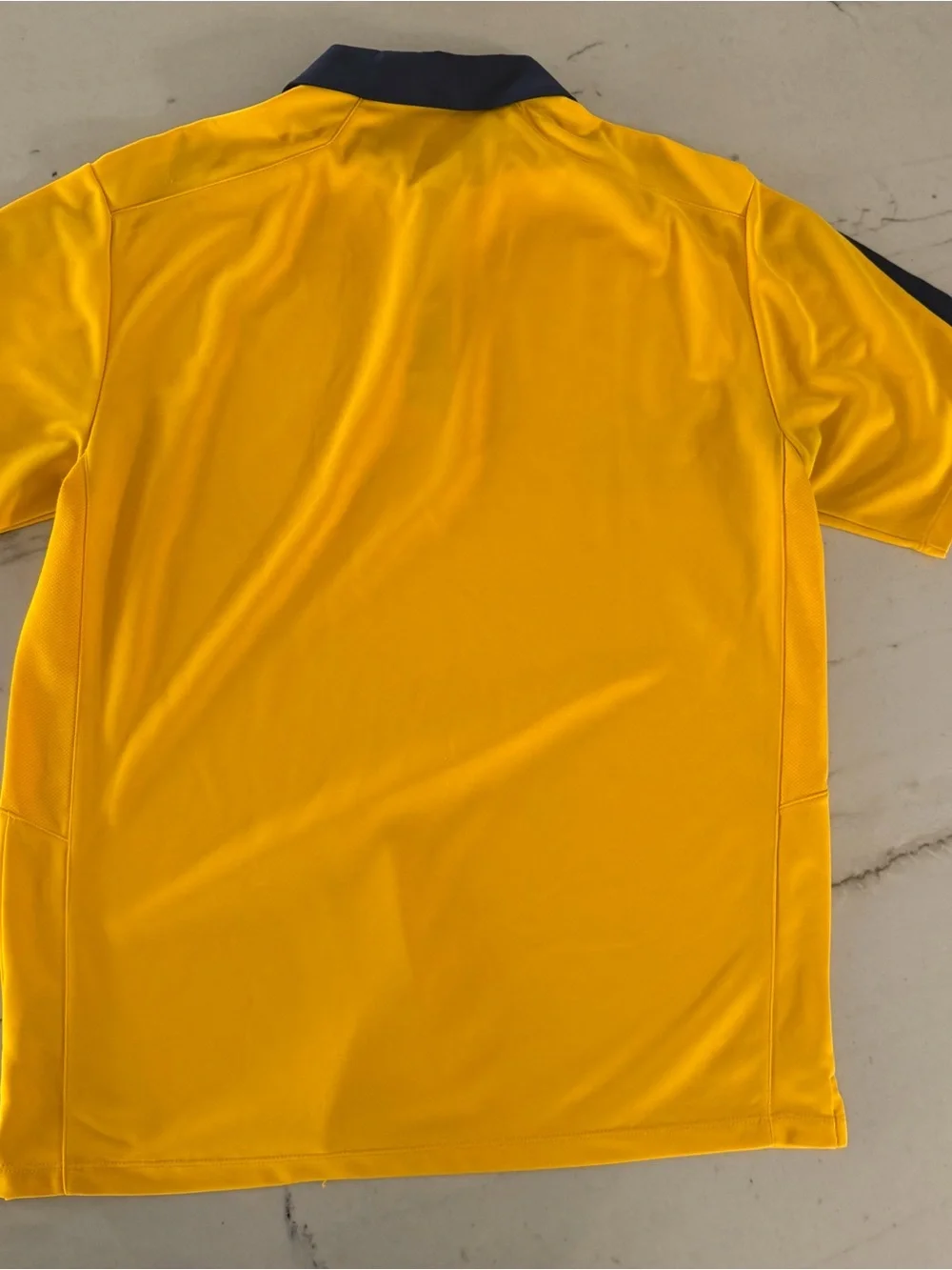 WVU Nike Golf Polo Medium West Virginia Mountaineers Big 12 Yellow